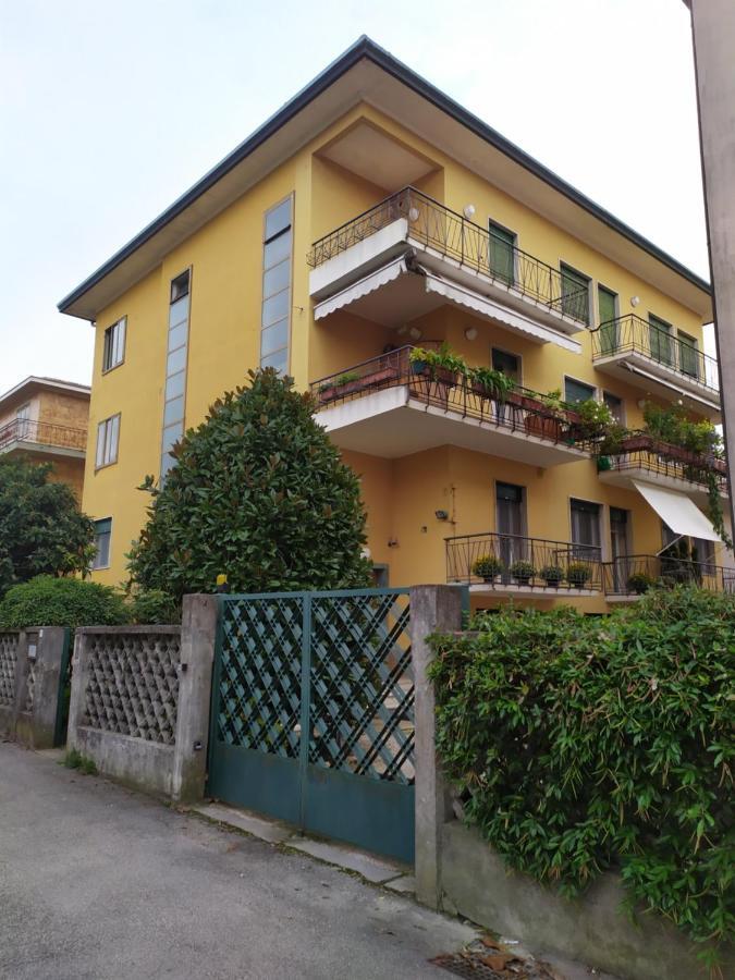 Double A Guest House Mestre Exterior foto